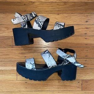 steve madden wedge platform snakeskin strappy sandals